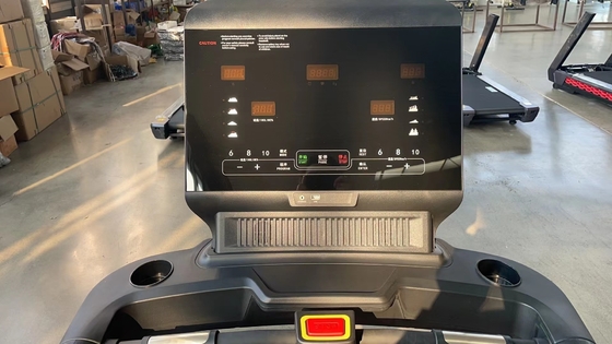 200 كجم تحميل حبل التدريب آلة ممارسة المحرك قوة 3.0 حصان 2050 L * 950 W * 1600 H مم