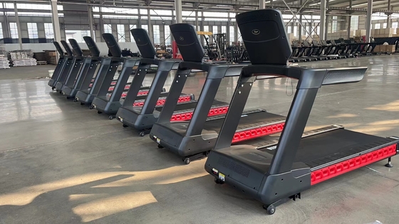200 كجم تحميل حبل التدريب آلة ممارسة المحرك قوة 3.0 حصان 2050 L * 950 W * 1600 H مم